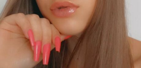 Tiara Toes_ ホットスター 写真