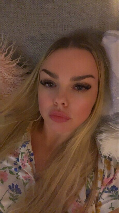 Baby Peach_ スター ヌード ギャラリー