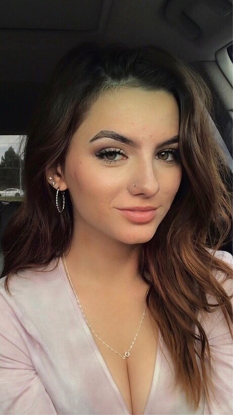 lil lizzy amp lt3 ポルノスター 画像