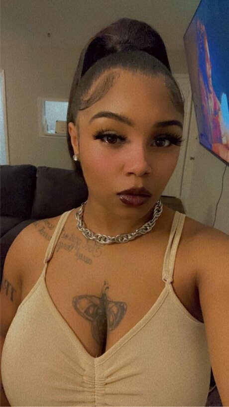 UziSue ポルノモデル ギャラリー