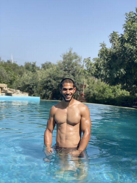 アジア人トランスオンリーファンズ ホットセックス 画像