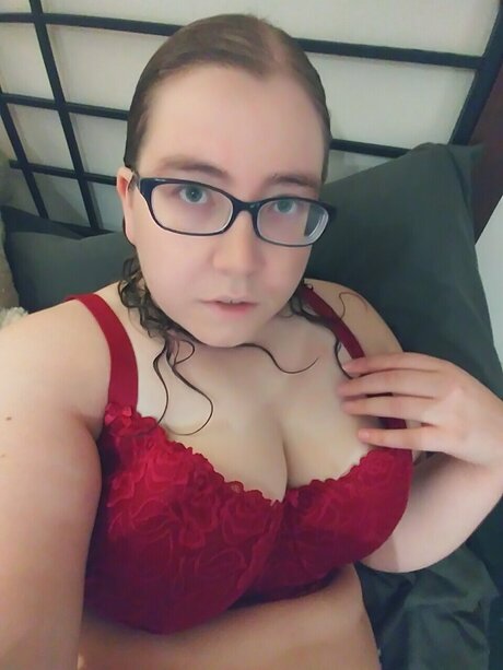 Twisted Unicorn_ ホットスター 写真