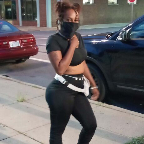 Queencardi トップ女優 画像