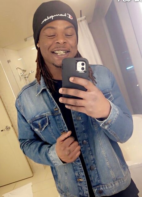 KinggDee33 独占ポルノスター 画像