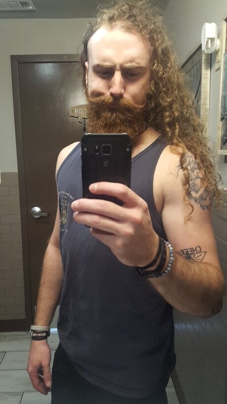 Hayden Lonergan xxxスター アーカイブ