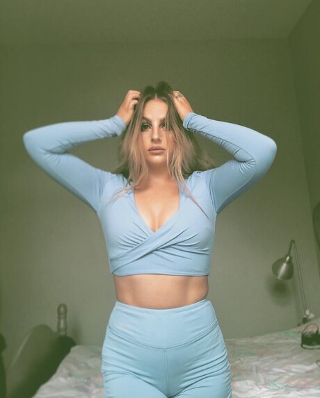 アジア人の精液OnlyFans xxx 写真