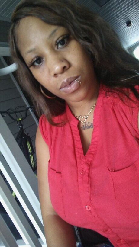 YellaBoneZ HDポルノスター 写真