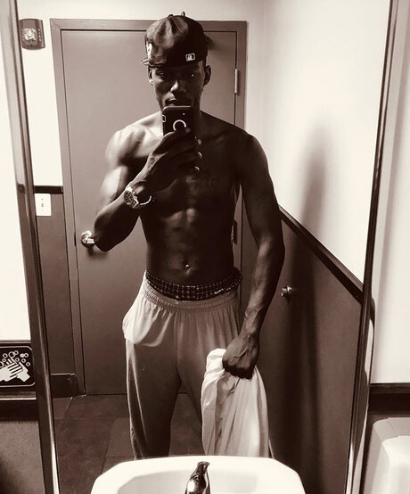 DreMonsta セックスモデル 写真