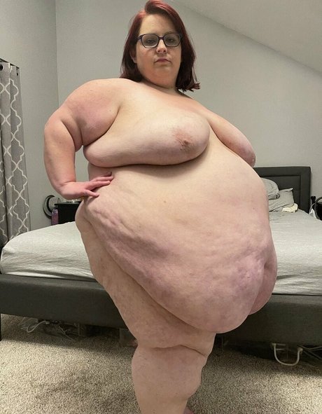 曲線美のラテン系オンリーファンズ トップ 画像