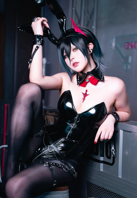 Lilium725 アートモデル 写真