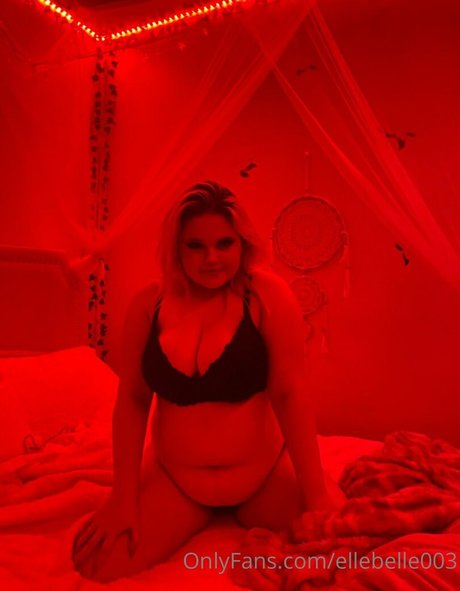 ellebelle003 独占ポルノスター 画像