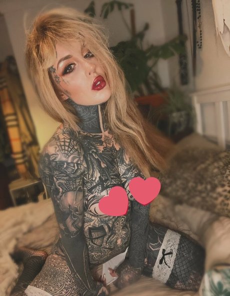 SophieWilde 最高のスター 写真