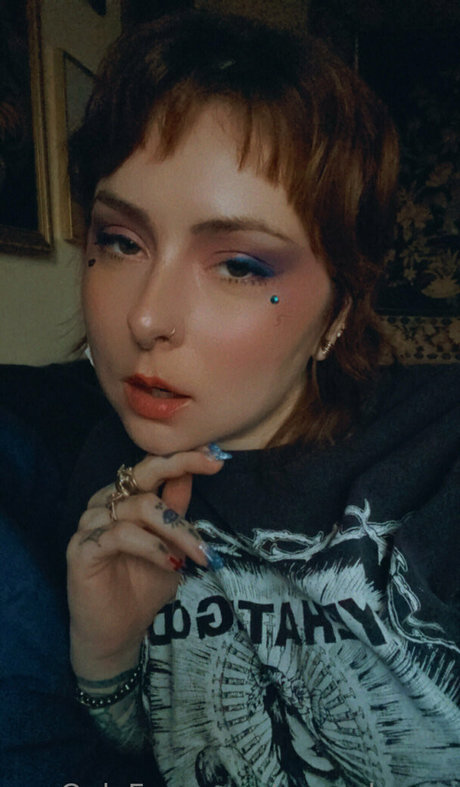 日本の女子高生OnlyFans 無料エロ 画像