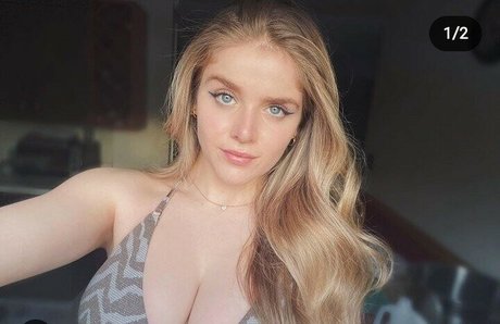 ナチュラルポーグオンリーファン セクシー裸 画像