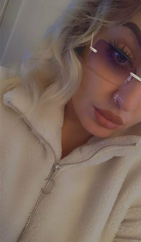 snowbunnygang420 トップポルノスター 写真