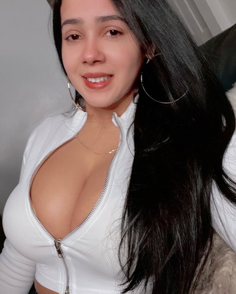 Grey Vlyt アダルトスター 写真