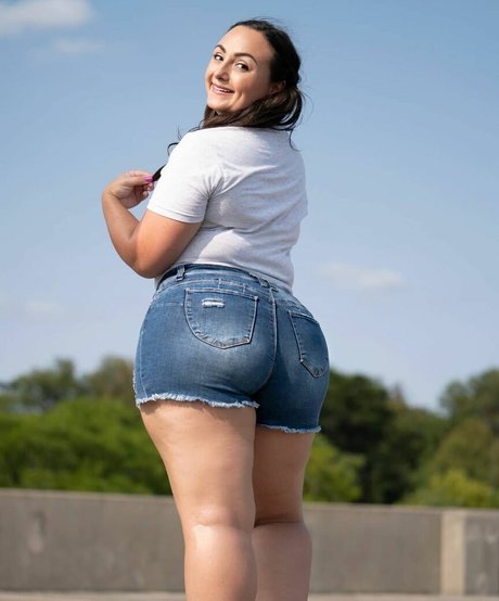 パフィーオンリーファンズ 美しい 写真