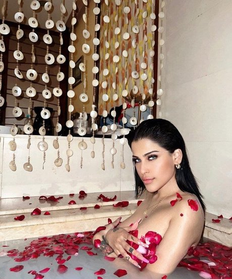 Edin Rose ポルノスター HD 写真