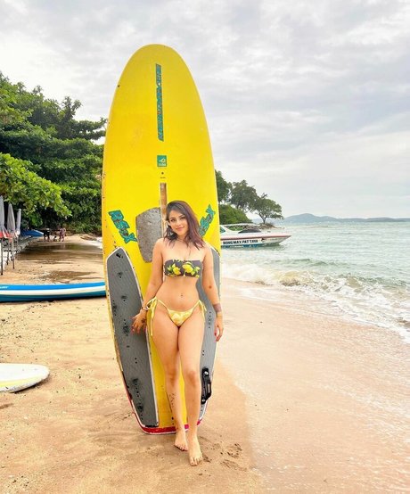 Edin Rose ポルノスター アート 画像