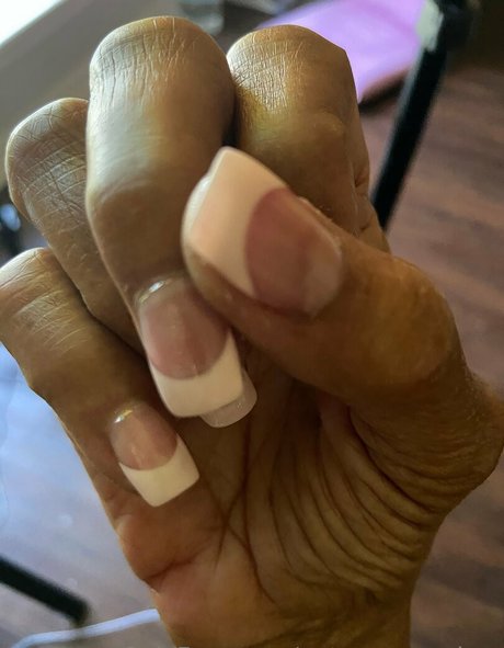 notyourgrandma エロティックなポルノスター 写真