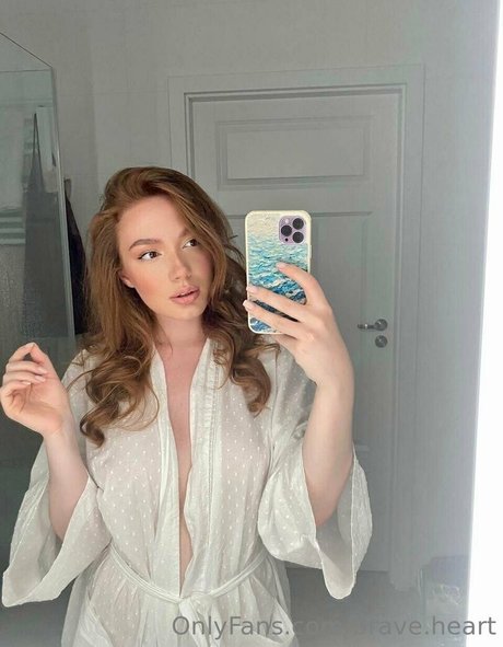 プリティオンリーファンズ アート裸 写真