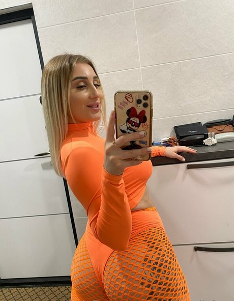 molly bell free 高品質モデル 写真