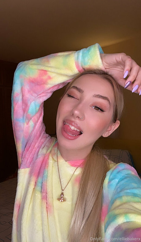 大学生のオンリーファンズ パーフェクト 画像