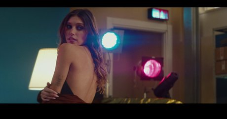 ジンジャートゥインクオンリーファンズ セクシー裸 画像