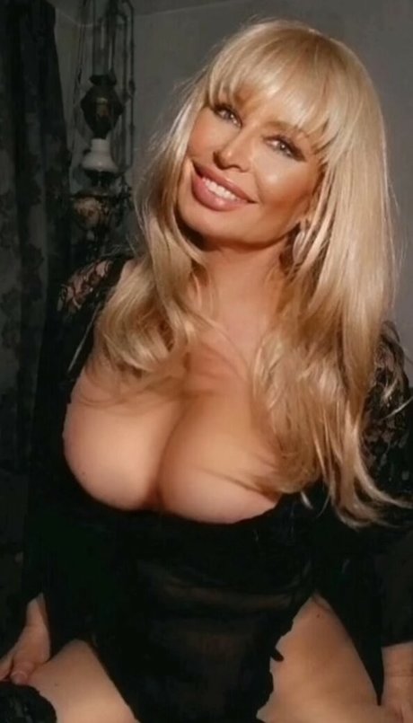 巨乳のマンコOnlyFans 無料ポルノ 写真