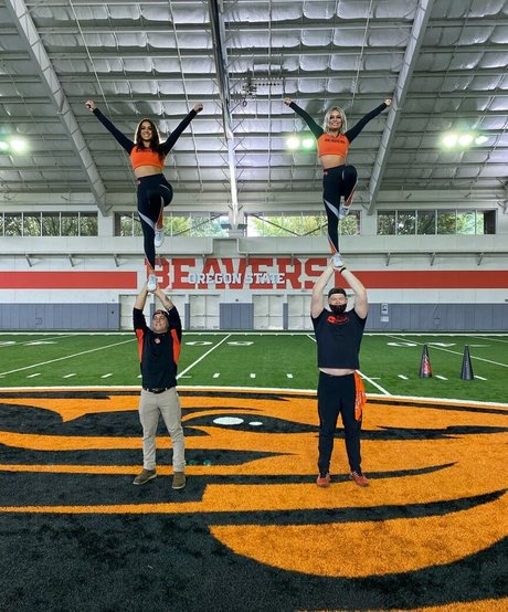 Taylor Johnson Cheer ポルノモデル 画像