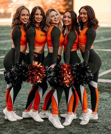 Taylor Johnson Cheer ポルノ女優 画像