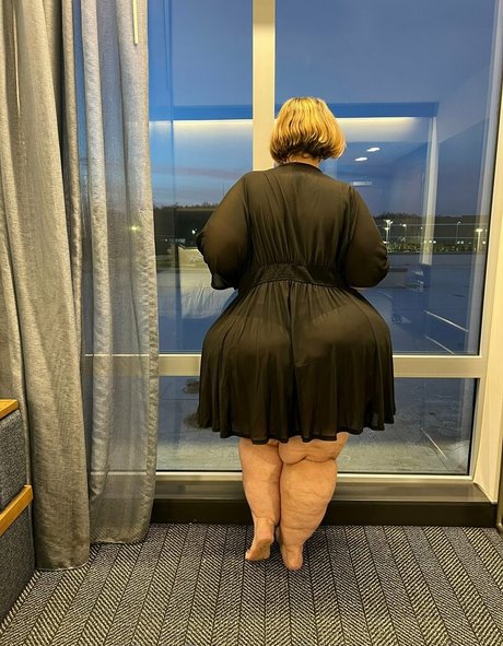 bigbootyasshley アートモデル 写真