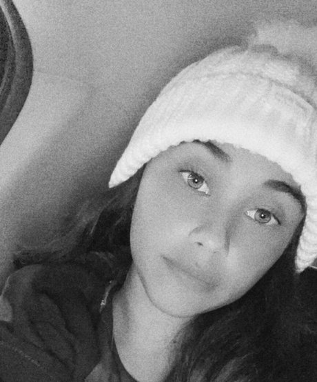 anaherasworld ポルノモデル 画像