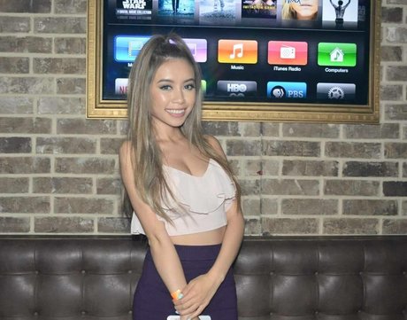 Kimmie D HDスター 写真