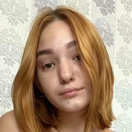 Kittyjayn 裸の女優 写真