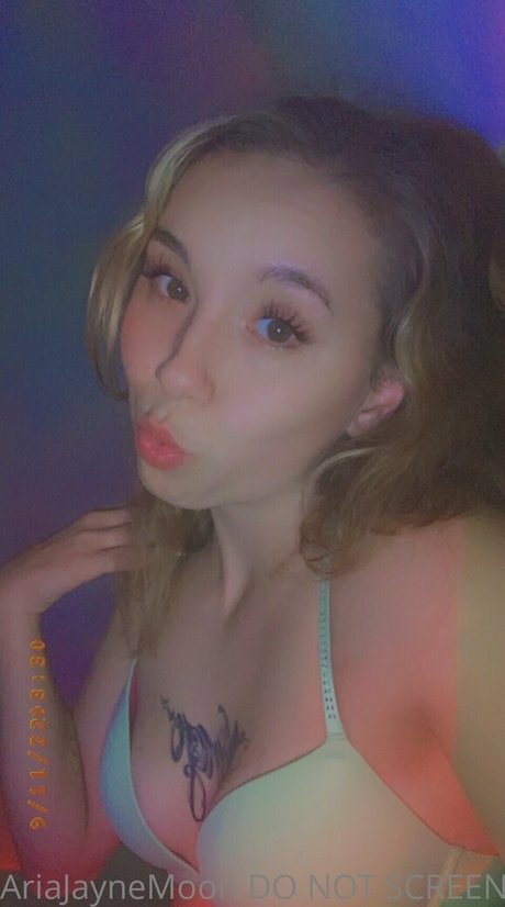 ariajaynefree ポルノスター 裸 画像