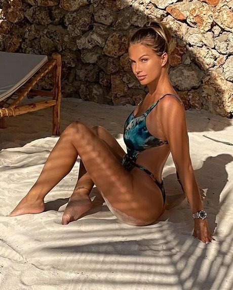 ヴィゴ・オンリーファンズ ポルノ 写真