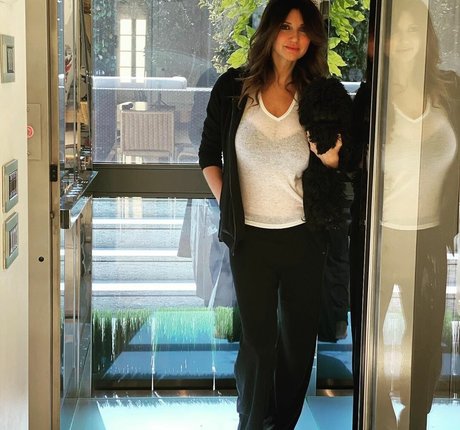 Valentina Liguori HD女優 写真