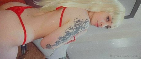 英国のティーンオンリーファン ポルノ 画像