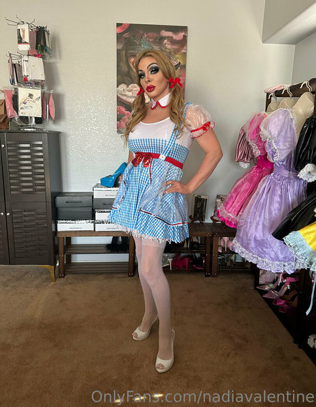 nadiavalentine xxxモデル 画像