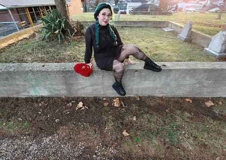 baby azalea ポルノスター 裸 写真