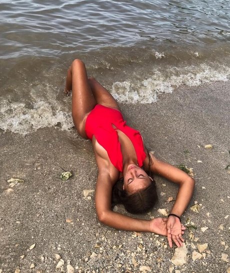 プリティオンリーファンズ アートヌード 写真