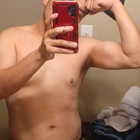 Gilbert Soliz Jr セックススター 画像