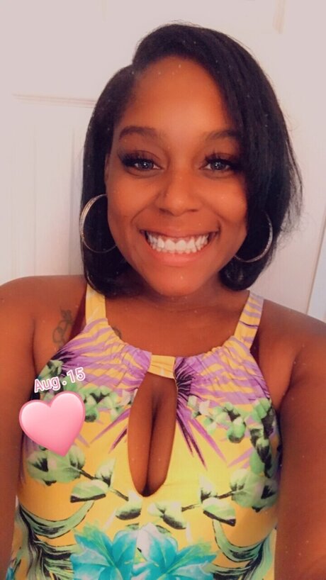 LexCee 無料スター 写真