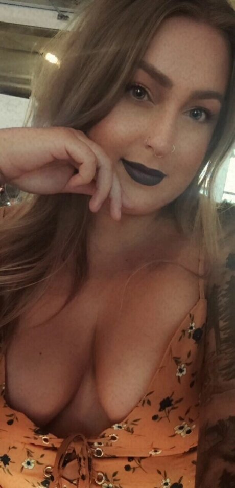 Devin セックス女優 写真