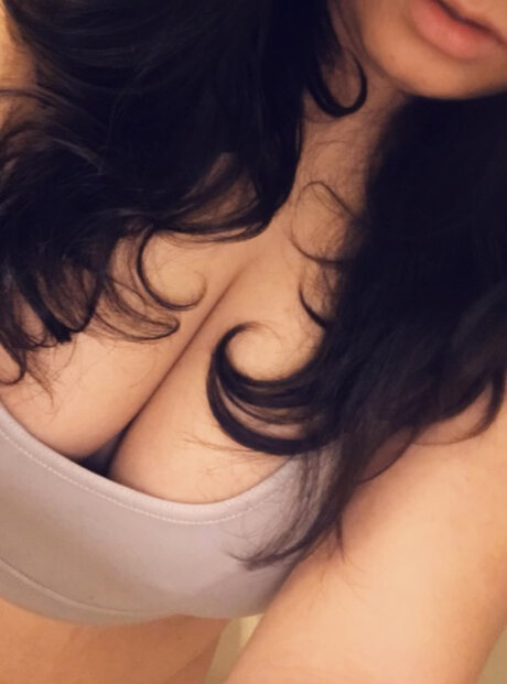 熟女の足オンリーファンズ ポルノ 写真