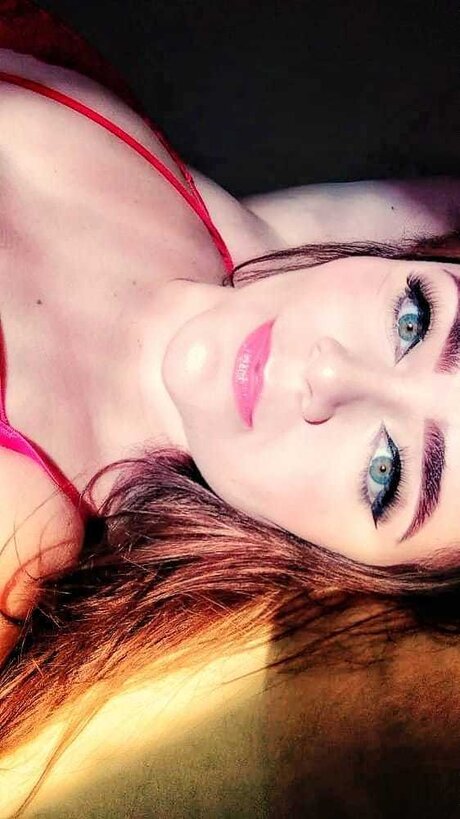 ビデオ通話 オンリーファンズ 無料アダルト 画像