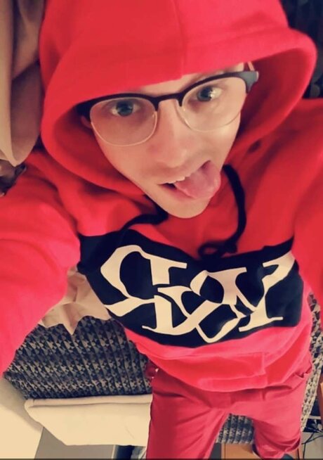 FireShaman ポルノスター 可愛い 画像