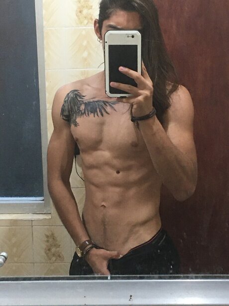 Doroteo arango ポルノモデル 写真