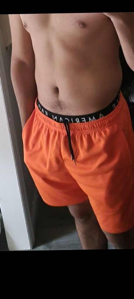 Catrachito ポルノスター セクシー 画像